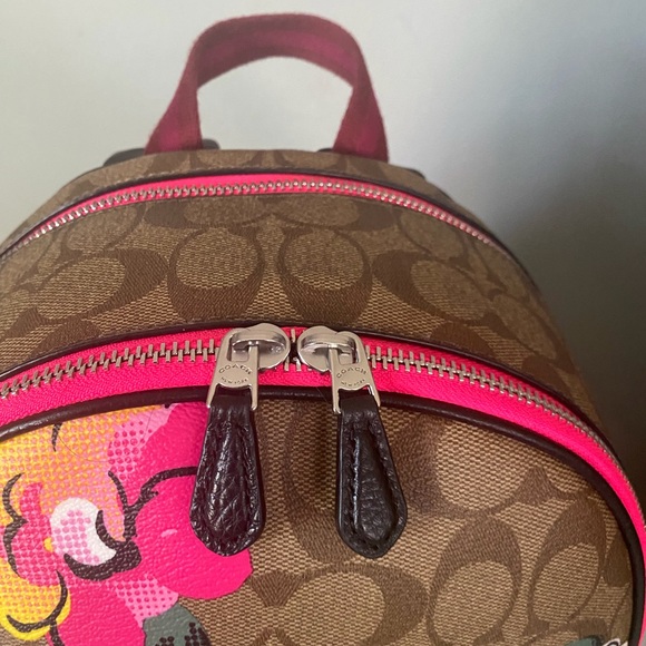 Coach Court Backpack In Signature Canvas With Vintage Rose Print - Picture 4 of 10